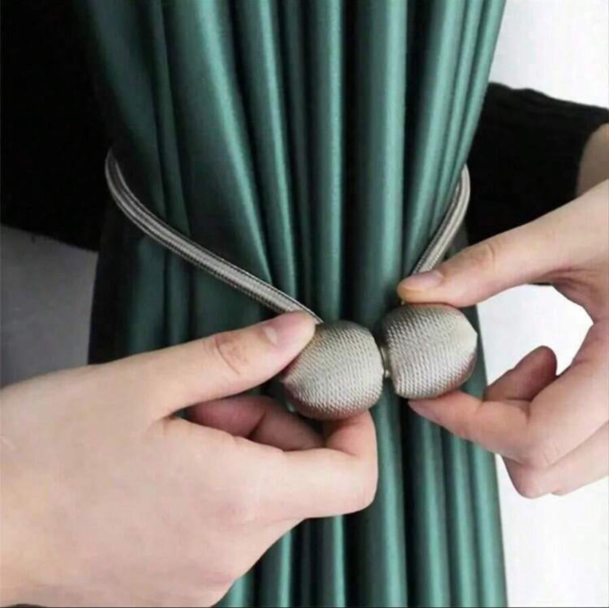 2 Attaches Rideaux Magnétiques